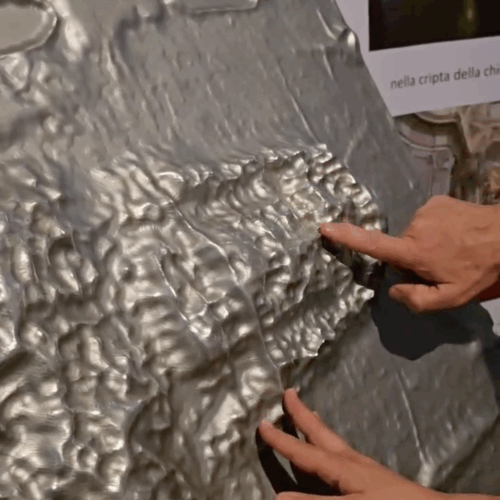 Una Sindone da toccare con mano: mostra immersiva a Torino fino al 5 maggio
