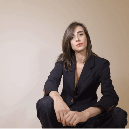 Carolina Piola presenta “Tutto Sommato” ad Alessandria: una storia in musica da ascoltare tutta d’un fiato