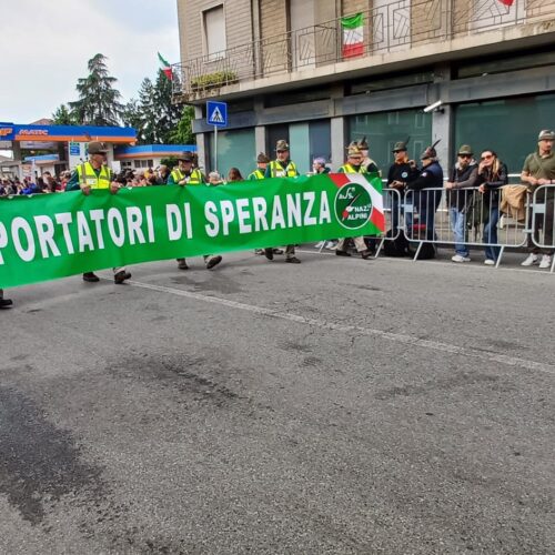 Biella abbraccia gli Alpini
