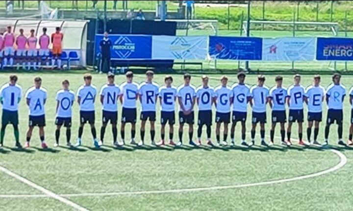 I giovani calciatori del Derthona scendono in campo nel ricordo di Andrea Mendeni