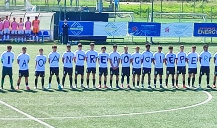 I giovani calciatori del Derthona scendono in campo nel ricordo di Andrea Mendeni