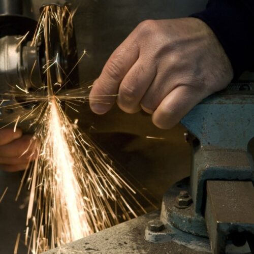Pavia in affanno: industria e artigianato arretrano nel primo trimestre 2025