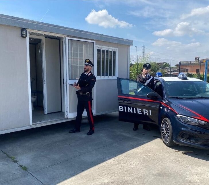 Container rubato ritrovato in un autodromo: tre denunciati nel Pavese per furto e ricettazione