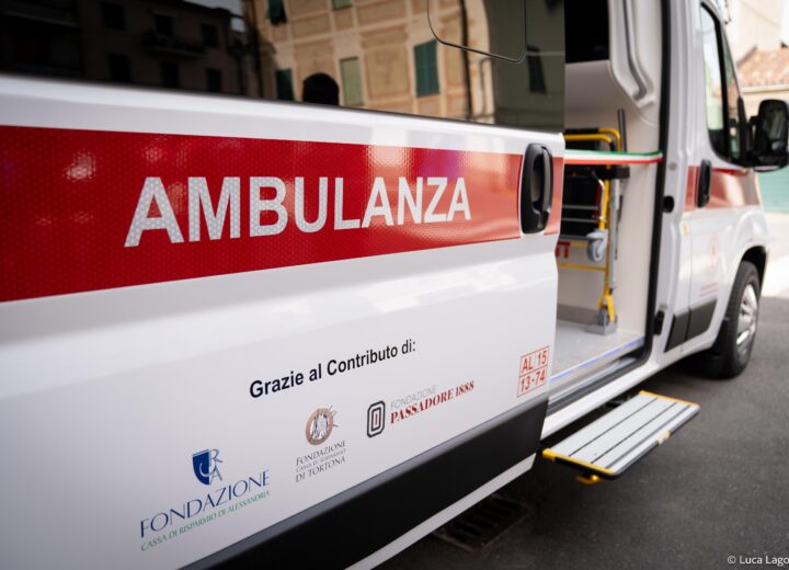 Atterraggio violento di un ultraleggero: ferito un passeggero