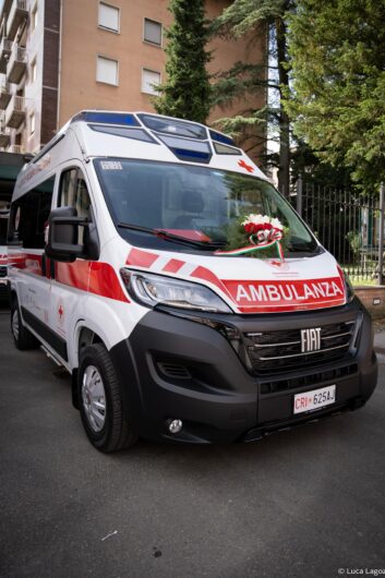 A Serravalle inaugurata la nuova ambulanza della Croce Rossa