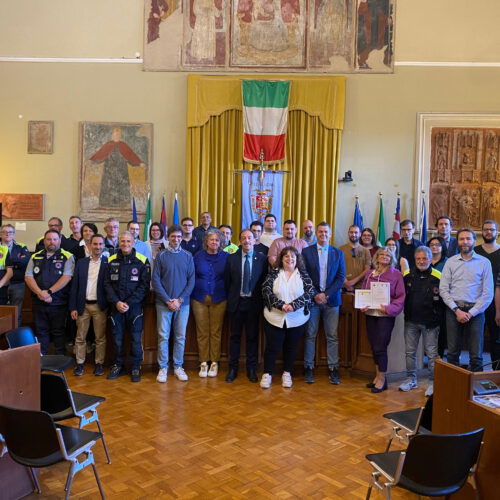 Formazione e impegno per la sicurezza del territorio: consegnati i diplomi ai volontari di Protezione Civile