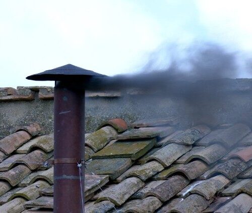 Conclave: nera anche la seconda fumata