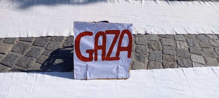In provincia tanti lenzuoli bianchi per ricordare i palestinesi uccisi a Gaza