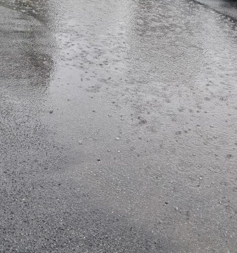 Allagato parcheggio in piazza Pertini ad Alessandria: la segnalazione di una cittadina