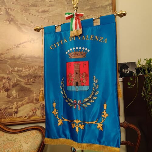 Consiglio comunale “turbolento” a Valenza: nel centrodestra scaramucce con gli ex Lega ma la maggioranza tiene