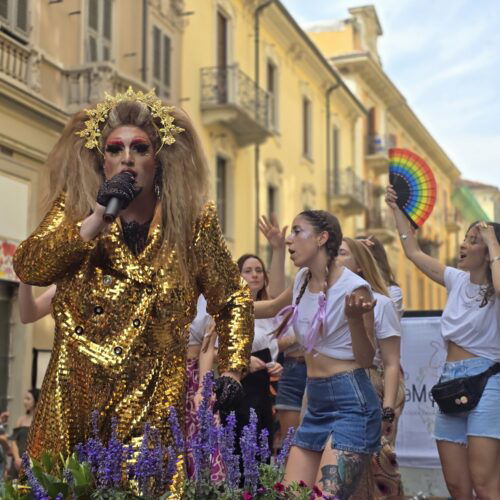 La forza della gioia e della musica: alcuni scatti dal Pride di Alessandria