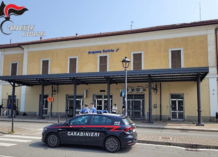 Senza biglietto e irregolari provocano lo stop del treno ad Arquata