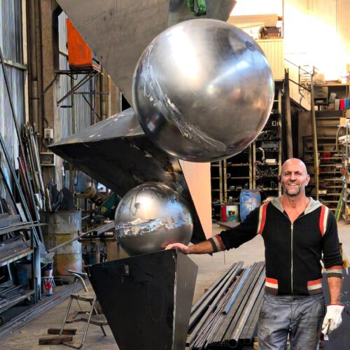 La Società Costruzioni Capannoni di Oviglio porta la grande arte a Viareggio