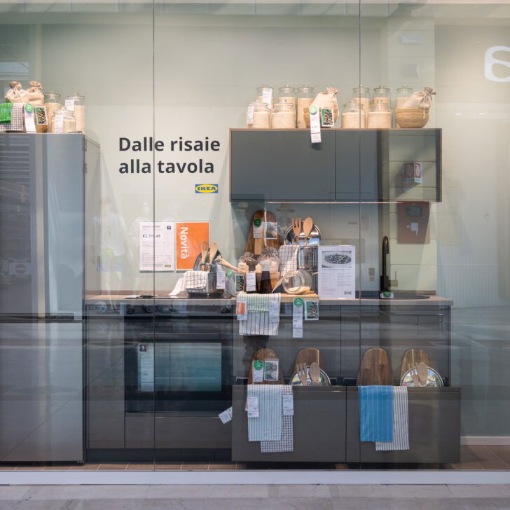 A Pavia arriva il primo punto di progettazione e acquisto online Ikea