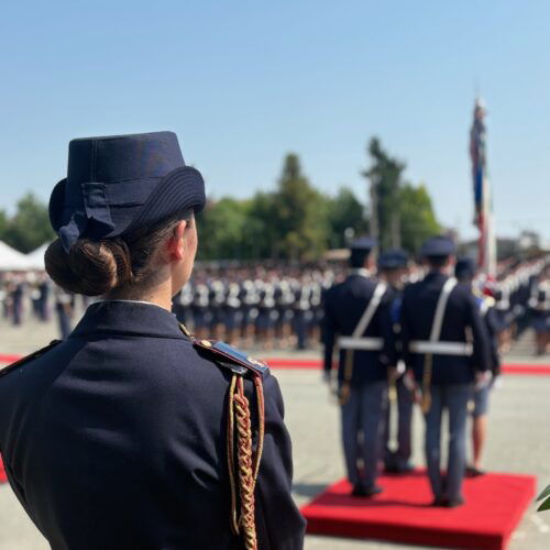 Di ritorno dalla Festa della Polizia a Roma, cinque allievi agenti di Alessandria salvano la vita di un uomo