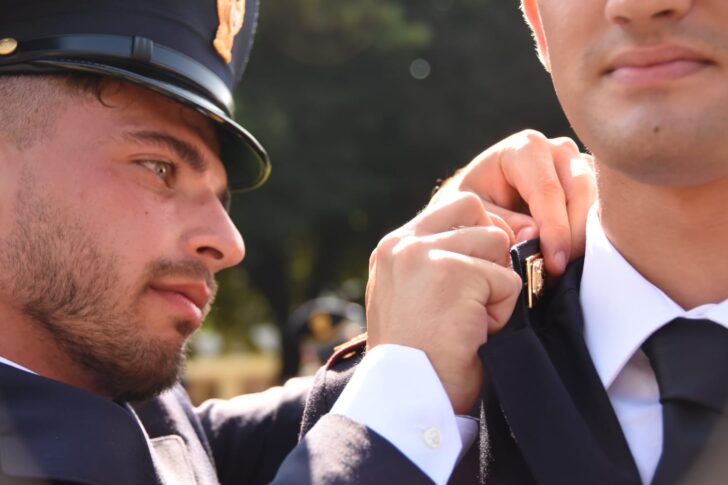 Alla Scuola di Polizia gli allievi del 229° corso ricevono gli alamari. Ora pronti per il giuramento