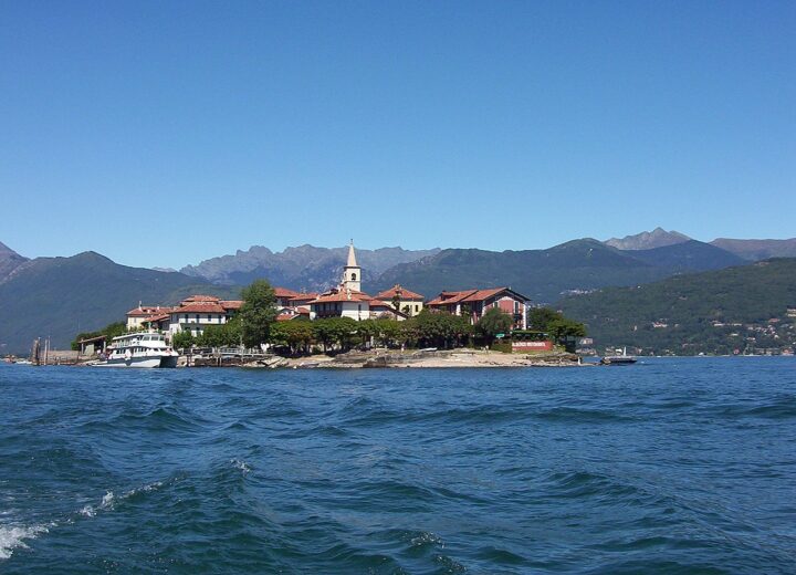 Sorpresi a fare sesso sull’Isola dei Pescatori: 10 mila euro multa a una coppia della provincia di Alessandria