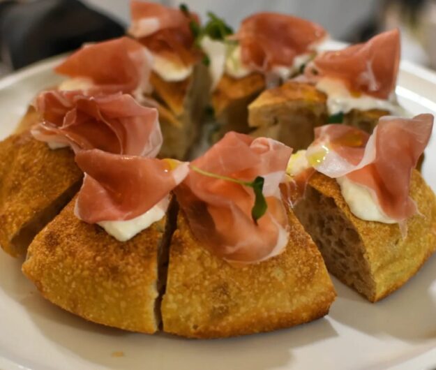 I Giardini di Marzo: a Valle San Bartolomeo la pizzeria gourmet che unisce alta cucina e design