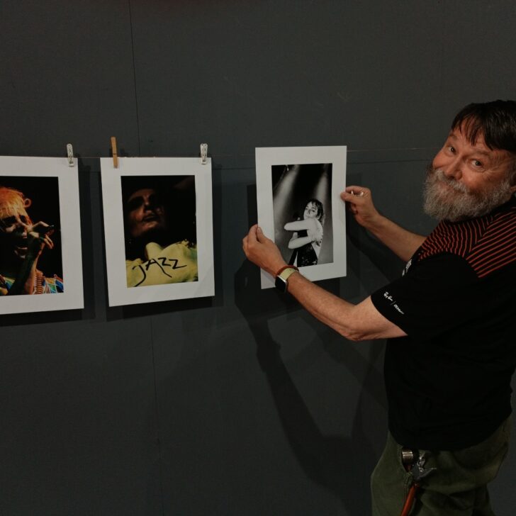 Al Broletto di Pavia le icone della musica nelle foto di Stefano Galvani ed Edi Mout