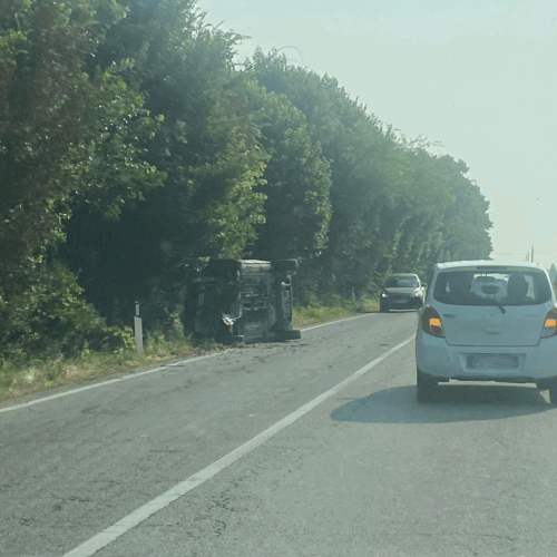 Incidente a Felizzano: auto si ribalta