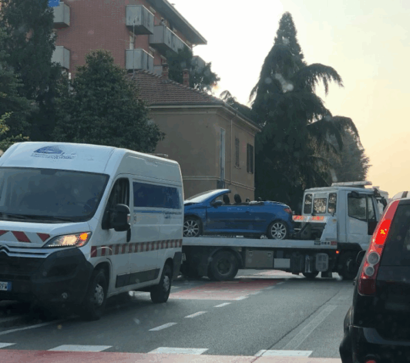 Incidente all’incrocio tra via Casalcermelli e via Maria Bensi ad Alessandria