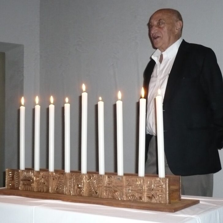 La Comunità Ebraica di Casale ricorda Arnaldo Pomodoro: la luce della sua arte splende al Museo dei Lumi