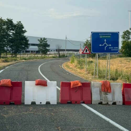 Frizioni tra Borgoratto e Castellazzo per lo svincolo ancora chiuso. Bigotti sbotta e scrive alla Prefettura