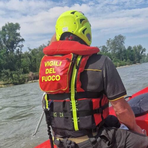 Ragazzo risucchiato dalle acque del Sesia tra Candia e Casalese
