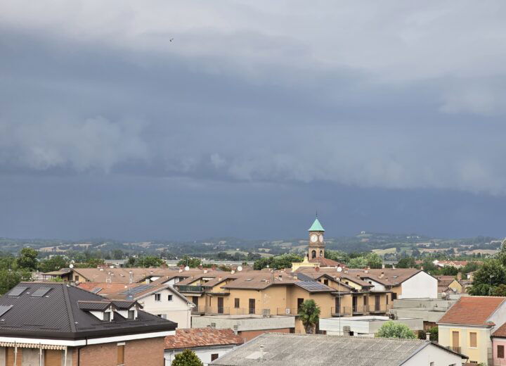 Maltempo LIVE: Temporali e grandine nel Monferrato