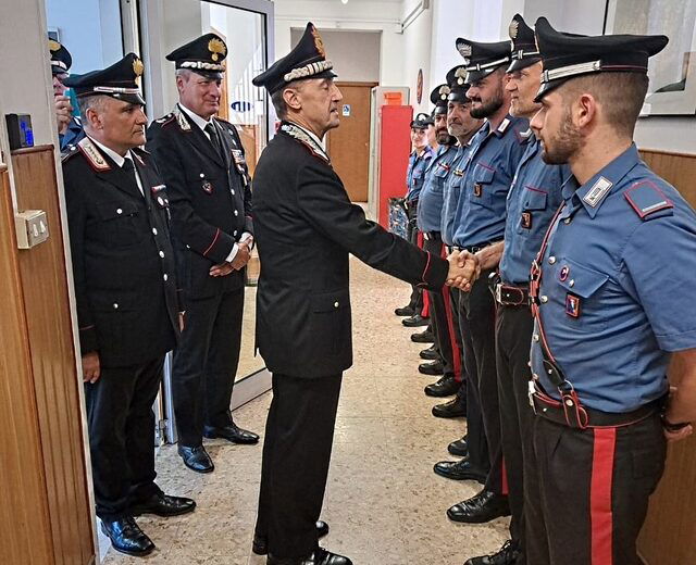 Il Generale Galletta, Comandante dell’Interregionale “Pastrengo”, visita la Stazione Carabinieri di Ovada