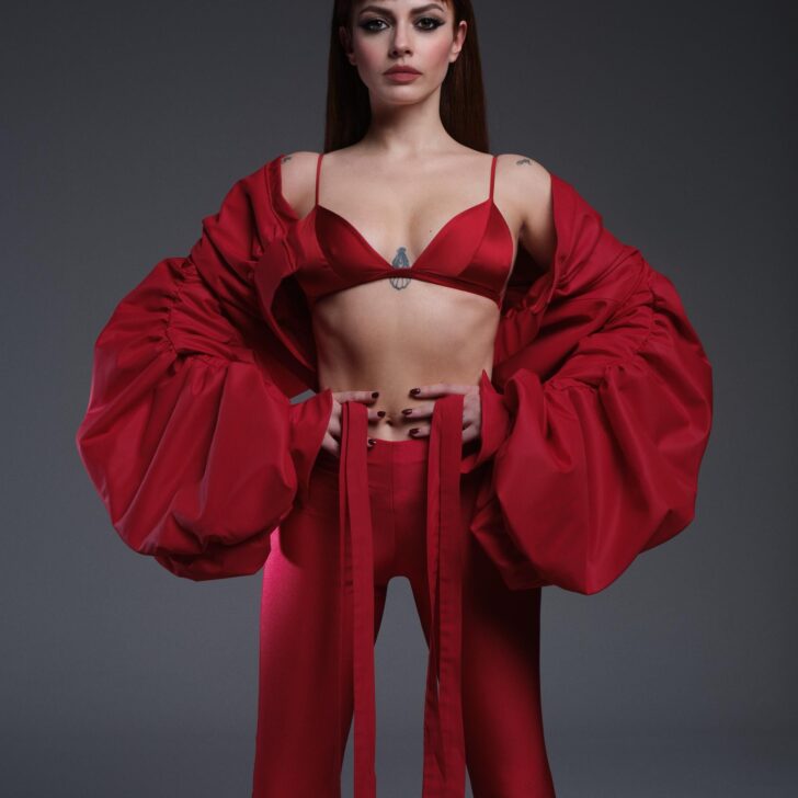Annalisa annuncia il suo prossimo disco, “Ma io sono fuoco”