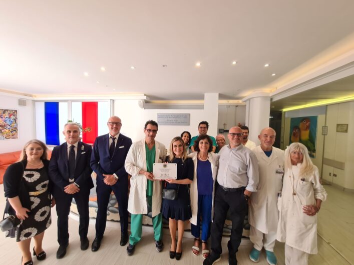Il Lions Club Voghera dona colore e serenità alla Chirurgia Pediatrica del San Matteo
