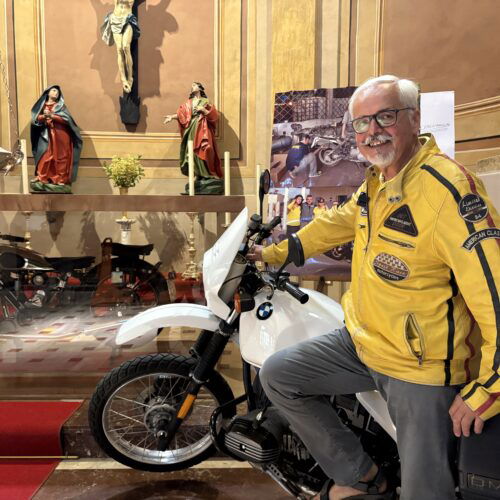 A Castellazzo un viaggio tra storiche moto in attesa della Mezzanotte Bianca e della sfilata dei centauri