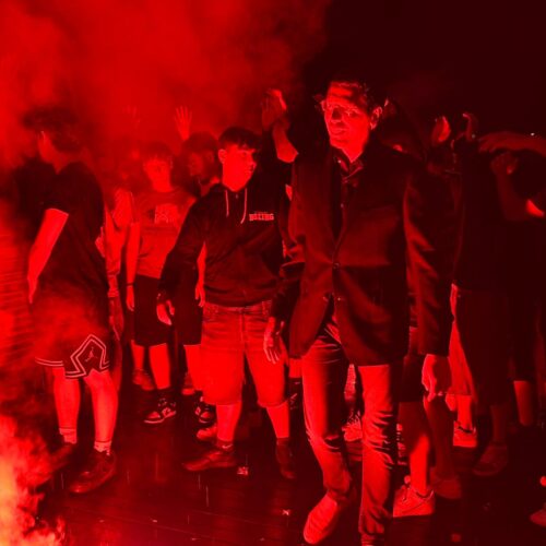 Alessandria Calcio: il futuro presidente Barani incontra i tifosi sul ponte Meier, tra fumogeni e cori