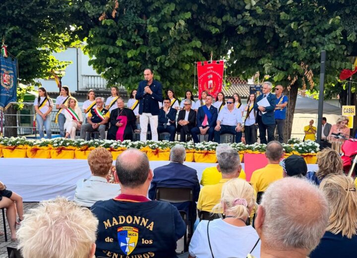 Il presidente d’onore Alberto Cirio accende l’80esimo motoraduno internazionale “Madonnina dei Centauri”