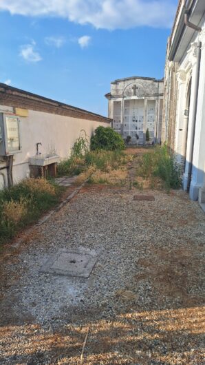 Cimiteri Alessandria, venerdì via agli sfalci: il calendario degli interventi, tra città e sobborghi