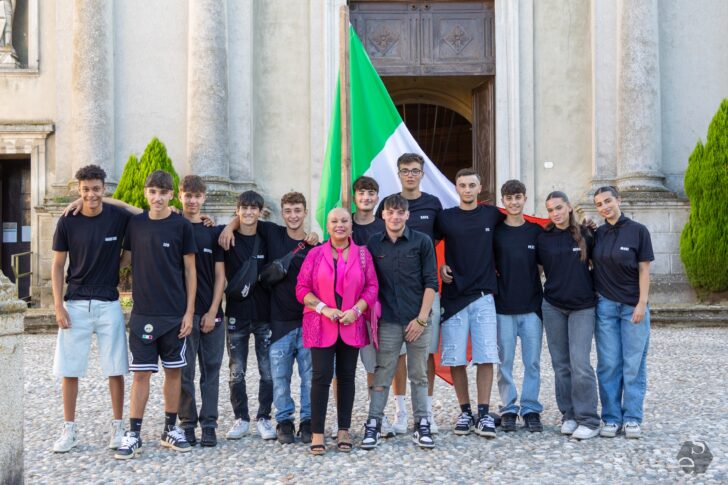 A Bassignana la festa della leva con i neo maggiorenni del paese