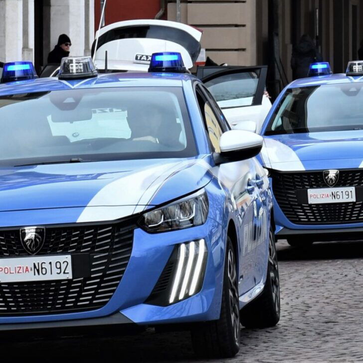Furto in una casa a Valmadonna: arrestate tre persone sorprese dalla Polizia con lime, cacciaviti e la refurtiva
