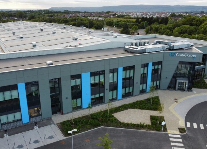 Guala Closures investe oltre 60 milioni in Scozia: inaugurato il nuovo stabilimento a Gartcosh