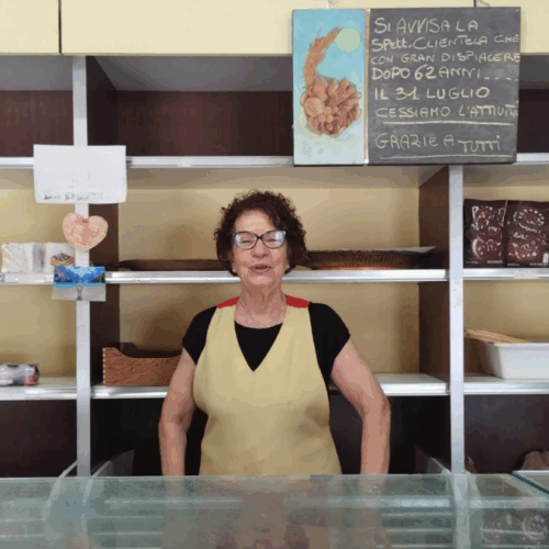 Dopo 62 anni Gabriella abbassa la saracinesca. A fine luglio chiude la panetteria Casarin di Valenza