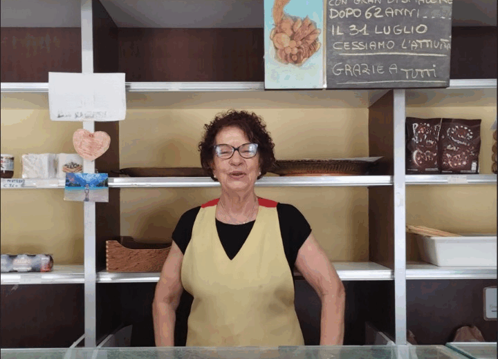 Dopo 62 anni Gabriella abbassa la saracinesca. A fine luglio chiude la panetteria Casarin di Valenza