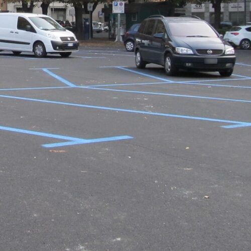Parcheggi gratis a Casale negli stalli blu dal 5 al 16 agosto