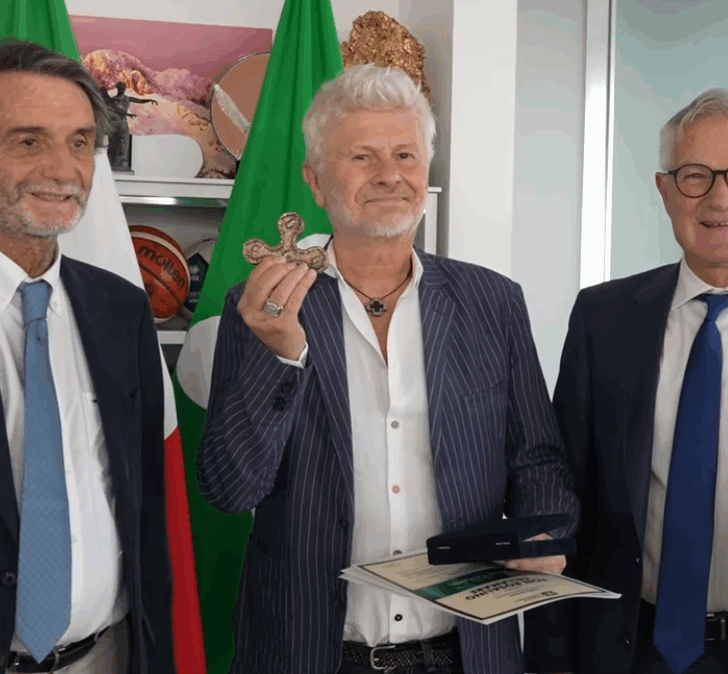 A cantautore pavese Ron il premio Rosa camuna 2025