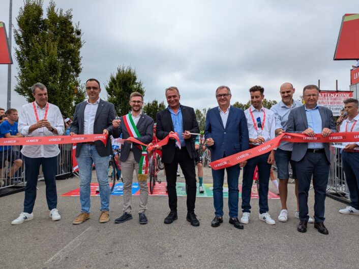 Altro giorno di festa in Piemonte con la Vuelta: a Limone vince Vingegaard