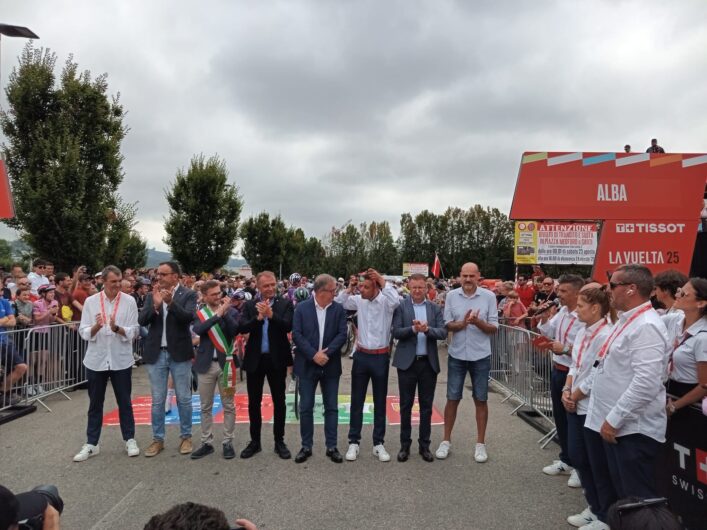 Altro giorno di festa in Piemonte con la Vuelta: a Limone vince Vingegaard