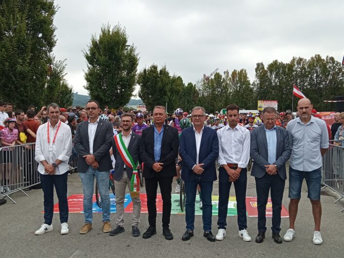 Altro giorno di festa in Piemonte con la Vuelta: a Limone vince Vingegaard