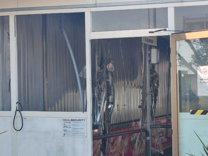 Incendio nei locali cucina de “L’Artista del Krapfen”. Danni ma nessun ferito