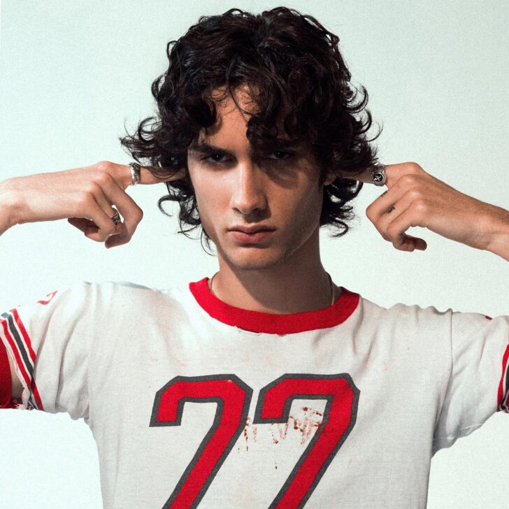 Sombr ha pubblicato il nuovo album “I Barely Know Her”