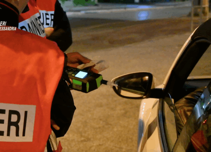 Controlli anti-droga e alcol dei Carabinieri: dieci persone denunciate in provincia