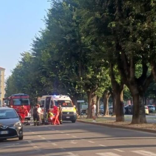 Ciclista soccorso in via XX Settembre: intervento di Vigili del Fuoco e 118